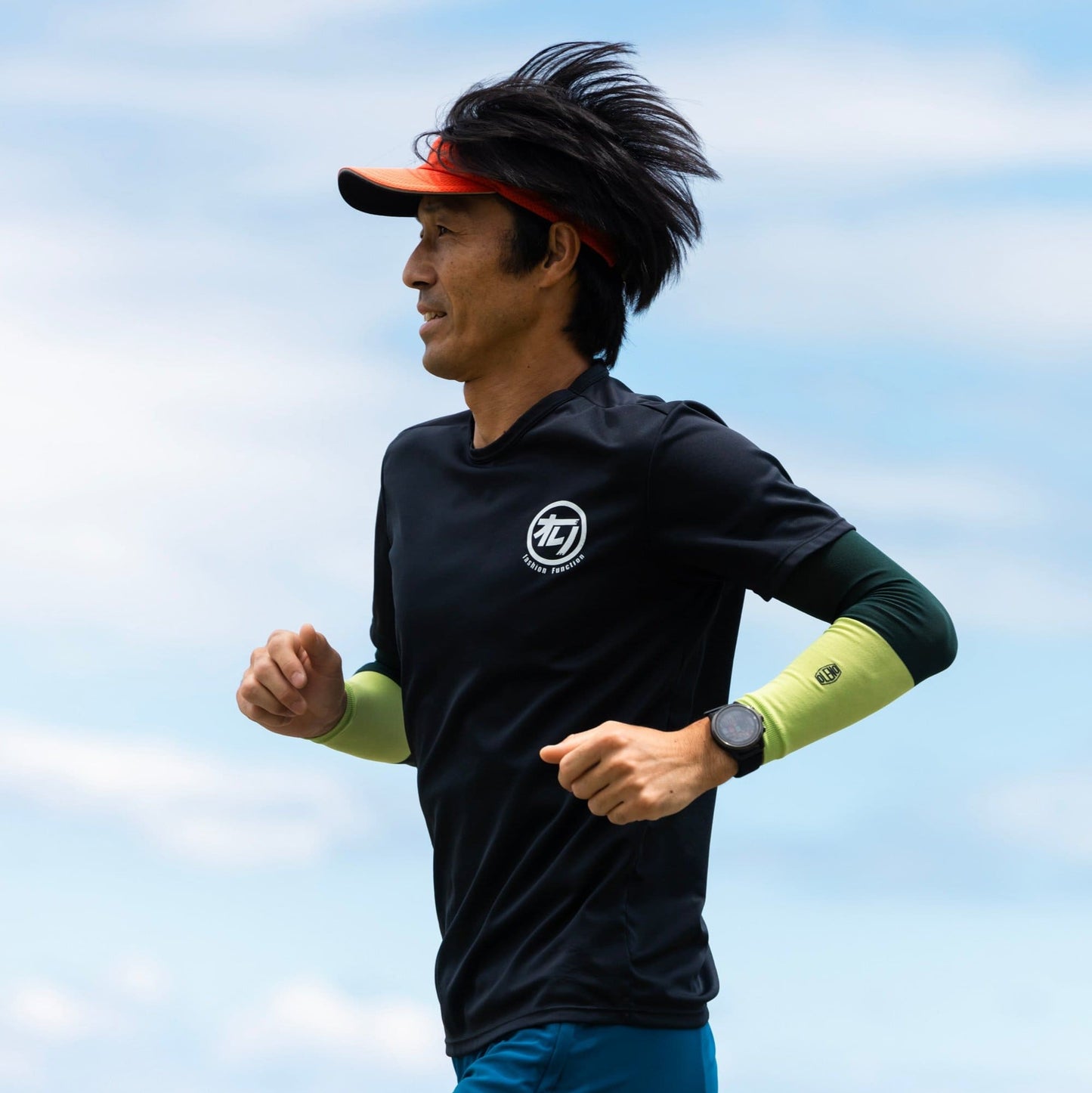Arm Sleeve UL (for both hands)